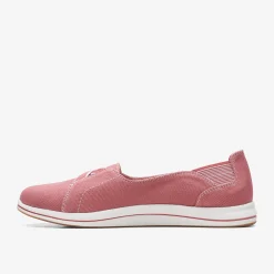 Hot Breeze Skip Women Breeze Collection